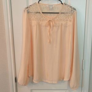 Forever 21 Women's L Blush Colored Long Sleeve blouse with Lace Detail